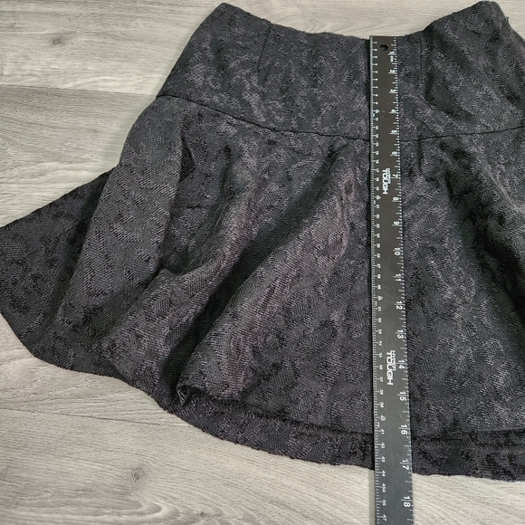 Free People Black‎ Skirt 6 Fit and Flare Chenille Cheetha Flared Skater Side Zip - Picture 8 of 10